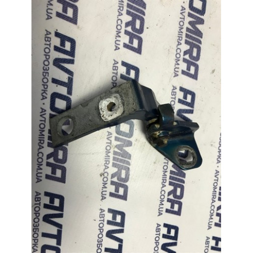 Петля двери передней левой нижняя Ford Mondeo 4 2007-2014 1778351